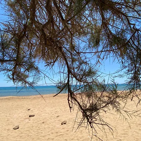 200m From The Sea - Large Private Patio With Bbq Semesterbostad