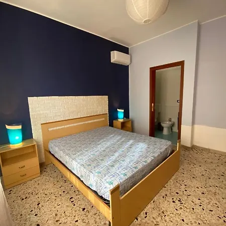 Semesterbostad 200m From The Sea - Large Private Patio With Bbq Triscina