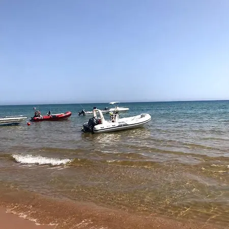 200m From The Sea - Large Private Patio With Bbq *